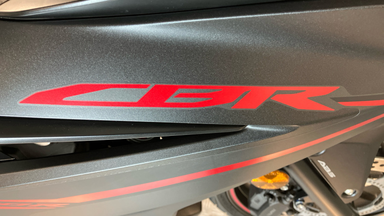 Honda CBR500RA (21MY)